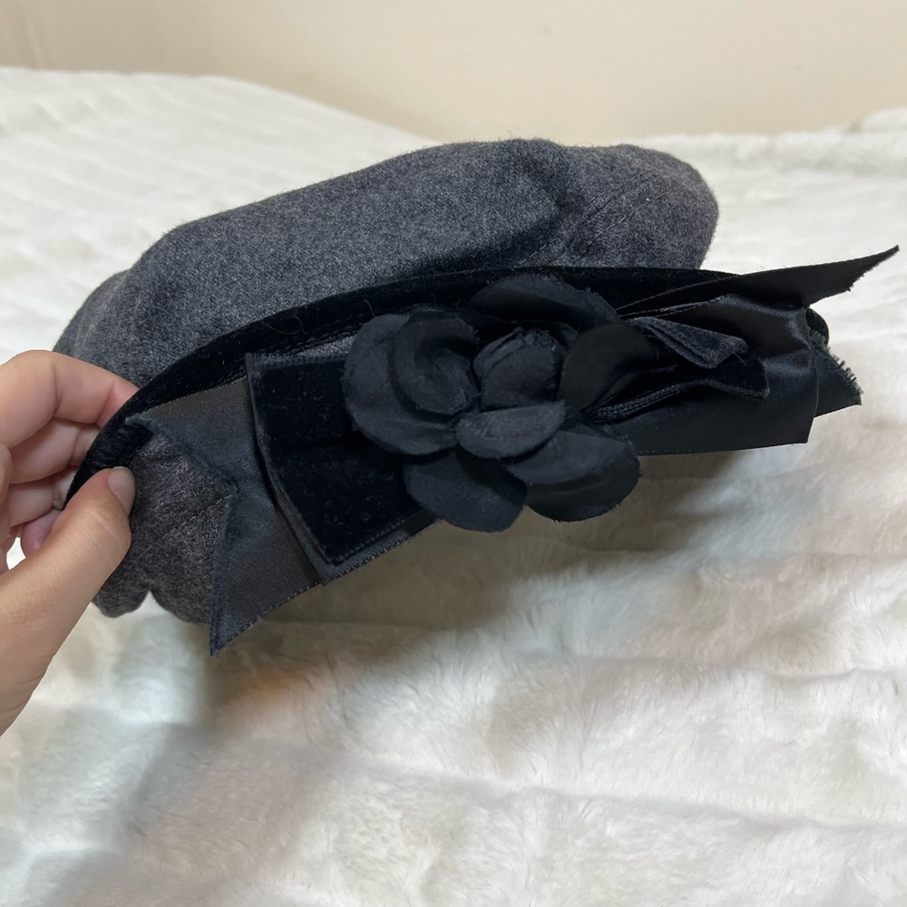 VTG Kokin Womens One Size Grey Black Floral Classic Preppy Retro Winter Fall Hat